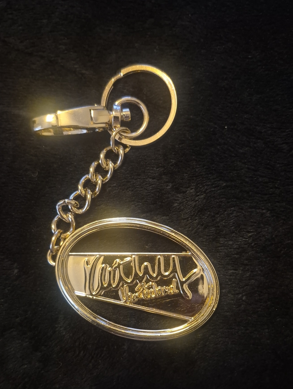 Kathy Van Zeeland Gold Tone Oval Keychain - Women Accessories